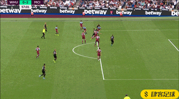 弗兰克·桑切斯与小理查德·托雷斯将进行重量级拳王资格赛，双方已达成协议，但进展缓慢。