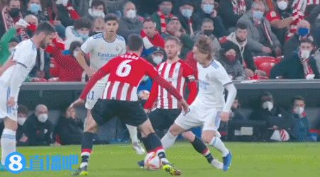 范迪克直言萨拉赫替补：利物浦没有“免检卡”，巨星也需证明自己