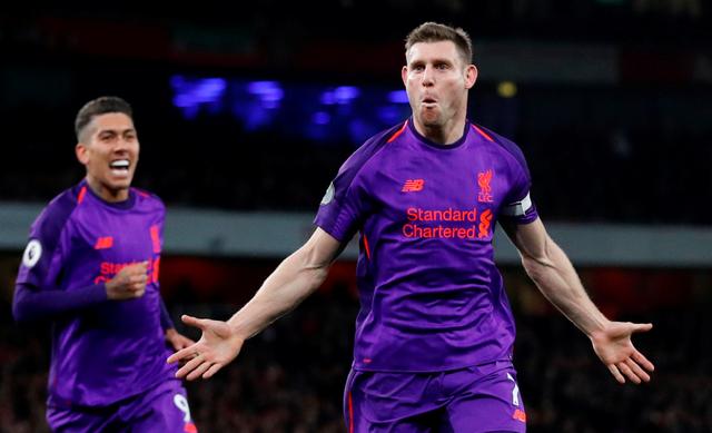 张镇麟上海首秀出战7分钟，3中3得到6分